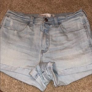 Light wash jeans shorts.